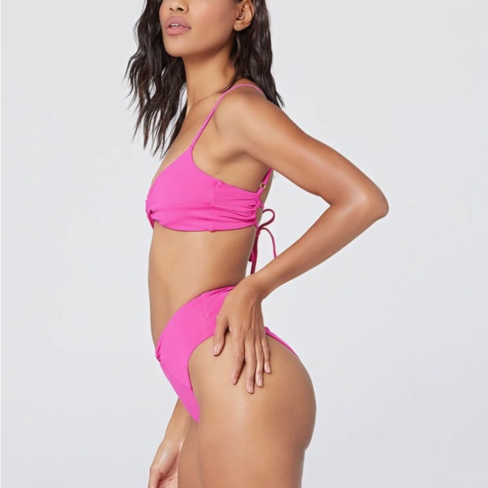 L*Space Ringo Bikini Top Large NWT - Picture 4 of 4